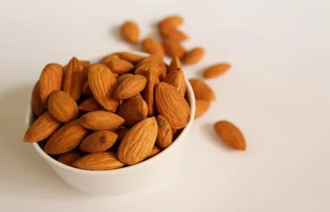 تصویر 1 از قیمت روز بادام درختی درشت